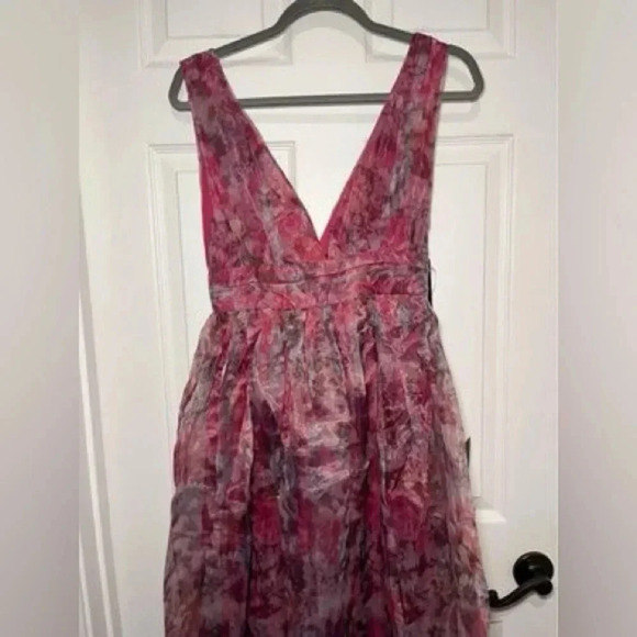 Lulu's Garden Romance Floral Maxi Dress - Picture 3 of 10